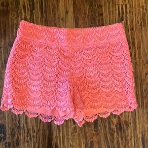 Ann Taylor LOFT Riviera Short Coral Lace Size 2